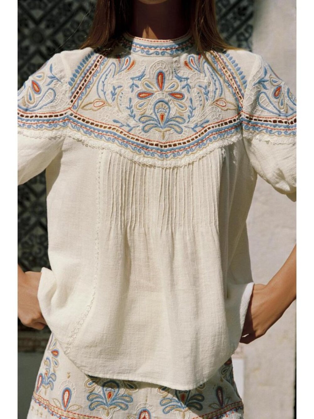 ZARA EMBROIDERED SHORT SLEEVE BLOUSE